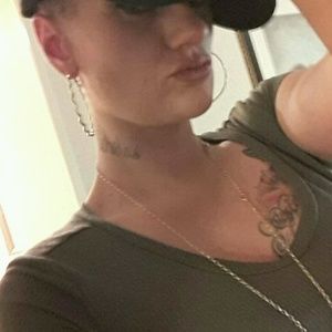 Meet your Posher, Kendall